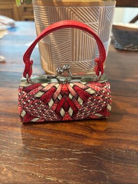 Unique jewelry case